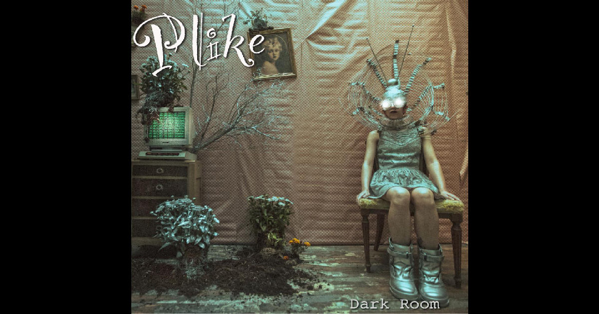  Plike – Dark Room